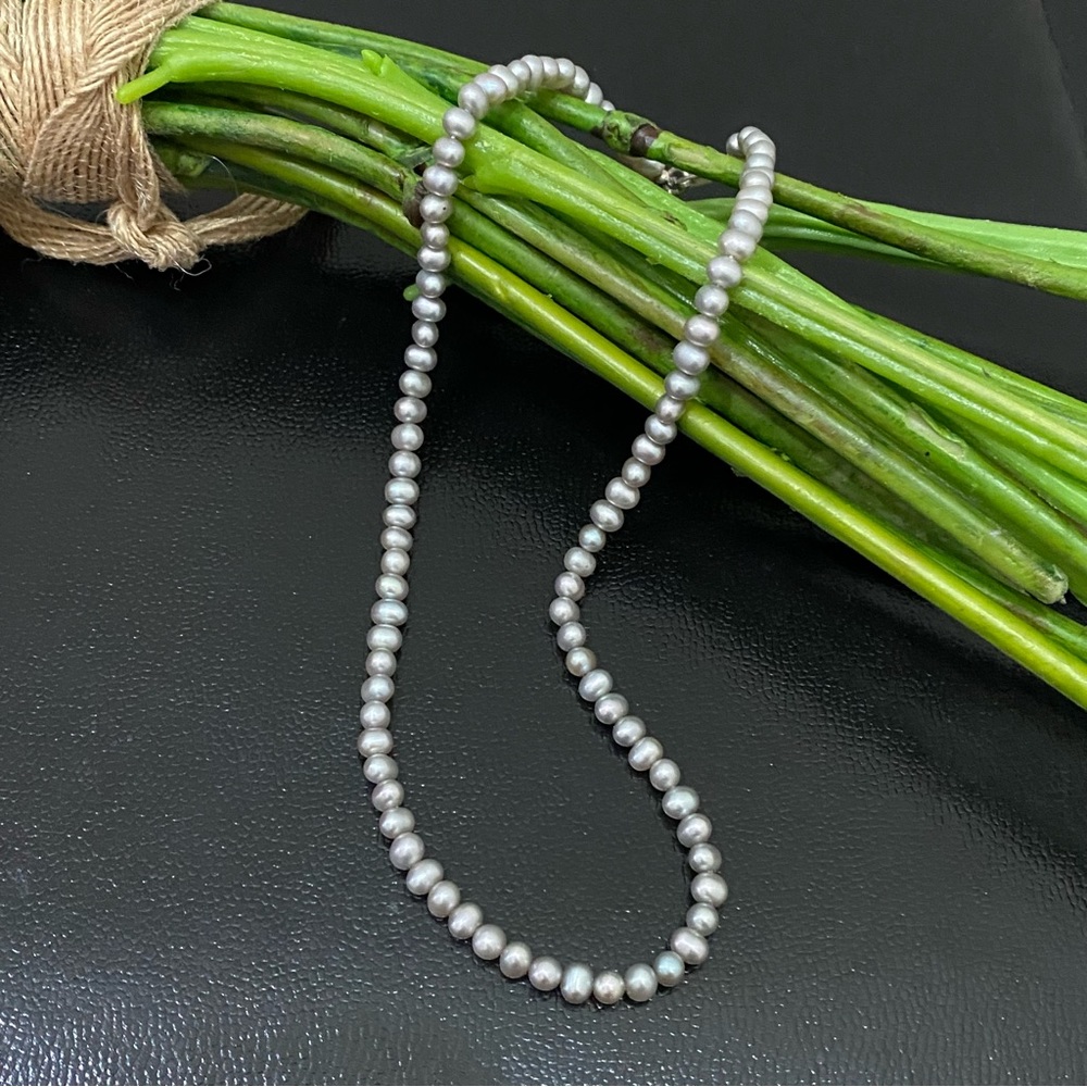 Vintage Lt. Gray 3mm Freshwater Seed Pearl Sterling Silver Clasp Choker Necklace